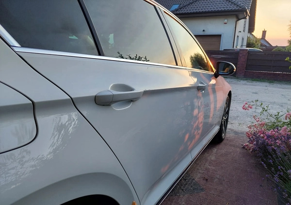 Volkswagen Passat cena 82999 przebieg: 125000, rok produkcji 2016 z Leszno małe 154